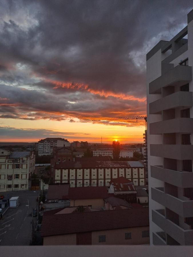 Happy Rental Apartments 2 Craiova Eksteriør billede