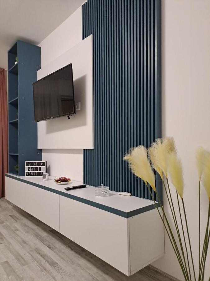 Happy Rental Apartments 2 Craiova Eksteriør billede