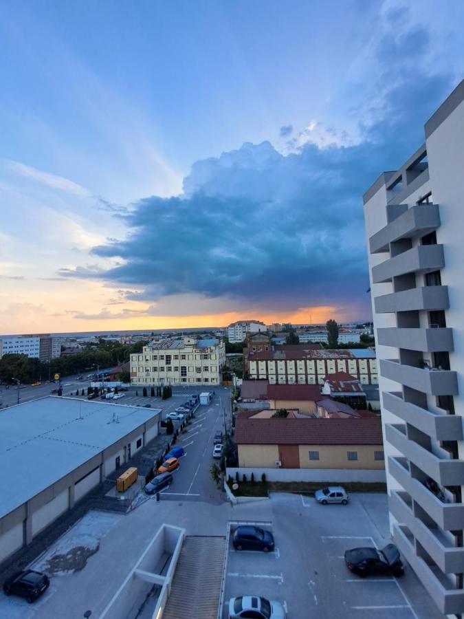 Happy Rental Apartments 2 Craiova Eksteriør billede